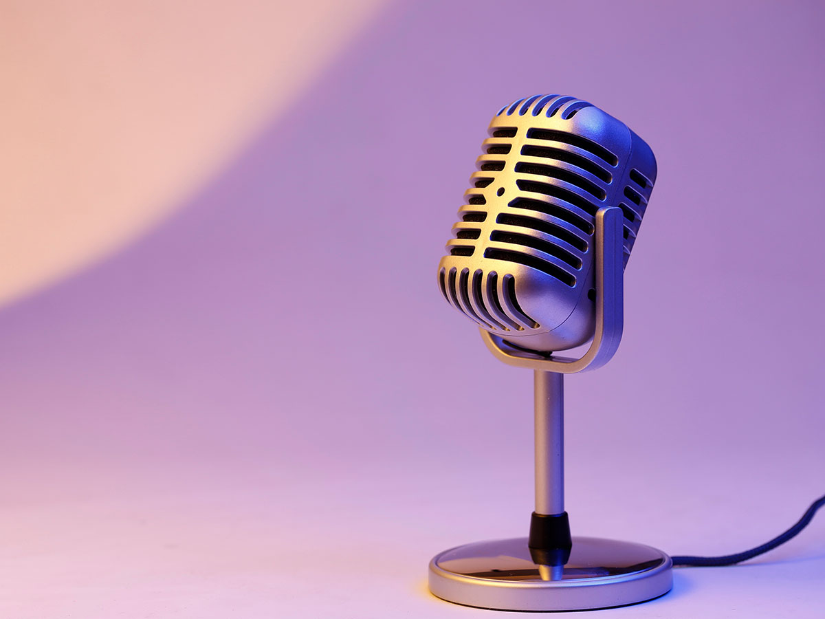 cuatro podcast para mejorar tu ingles